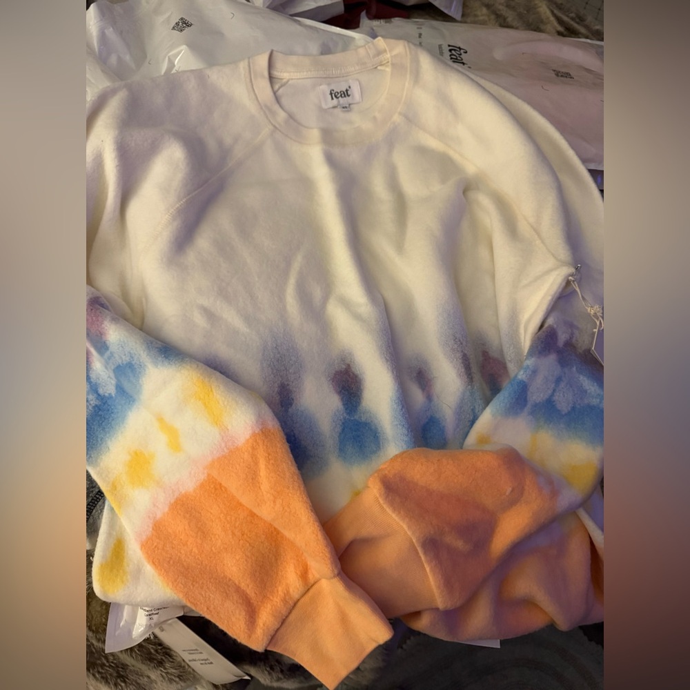 Feat Clothing Blanket Sweatshirt-Size Large & X-Large